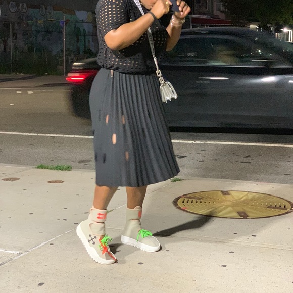 Marco De Vincenzo Midi Pleated Skirt With Holes - Picture 4 of 4